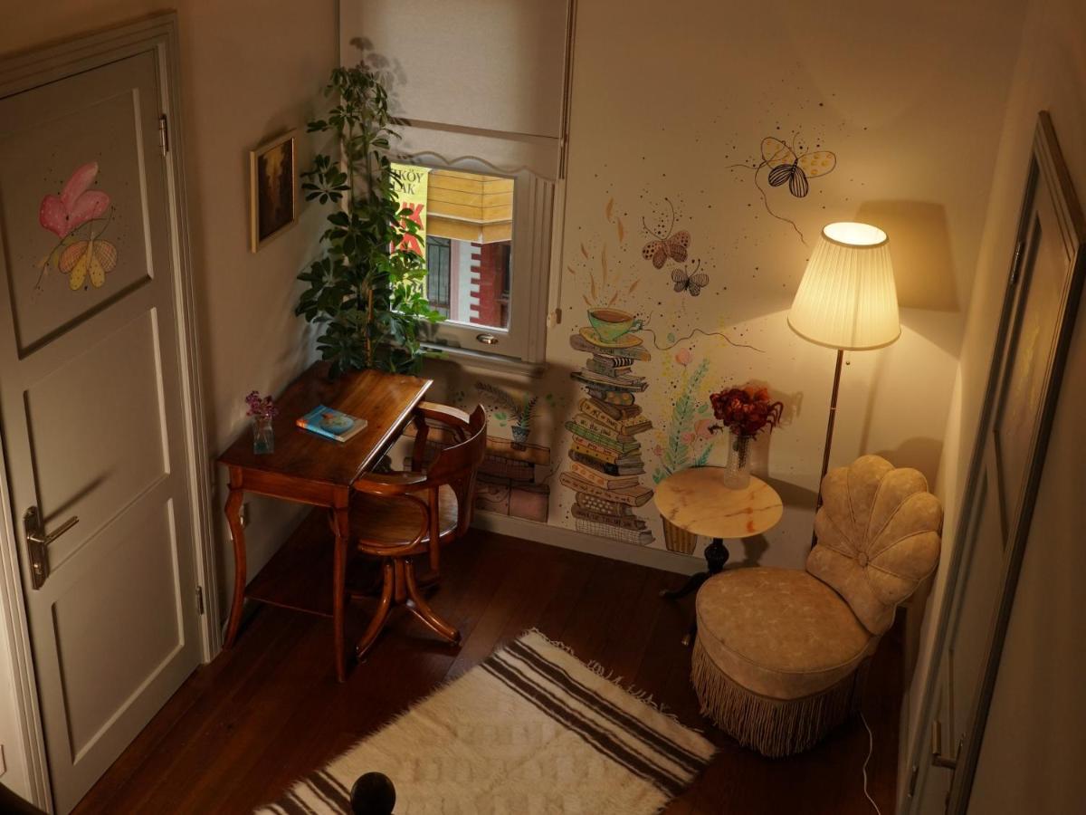 Tilas - Rooms In 19Th Century Wooden Townhouse,Kadikoy Istambul Extérieur photo