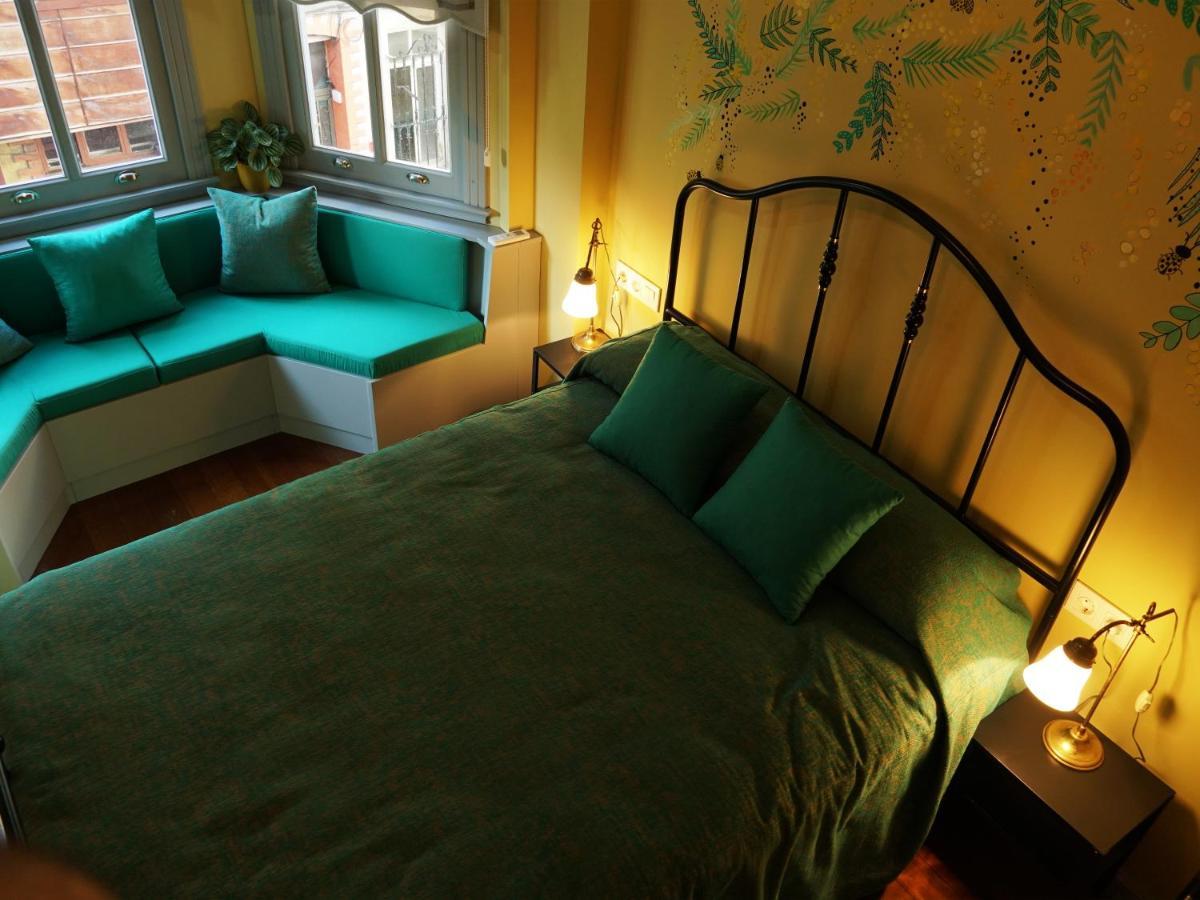 Tilas - Rooms In 19Th Century Wooden Townhouse,Kadikoy Istambul Extérieur photo