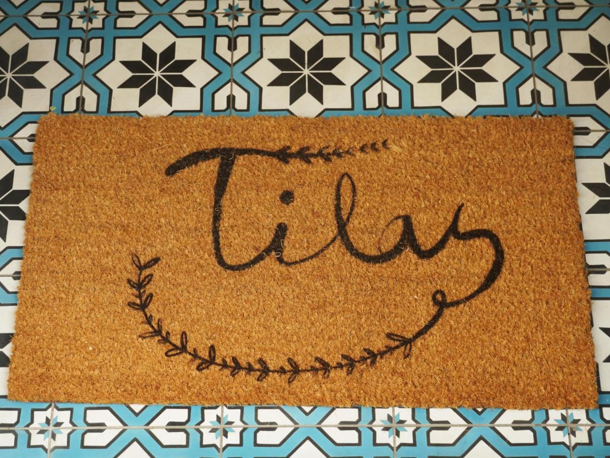 Tilas - Rooms In 19Th Century Wooden Townhouse,Kadikoy Istambul Extérieur photo
