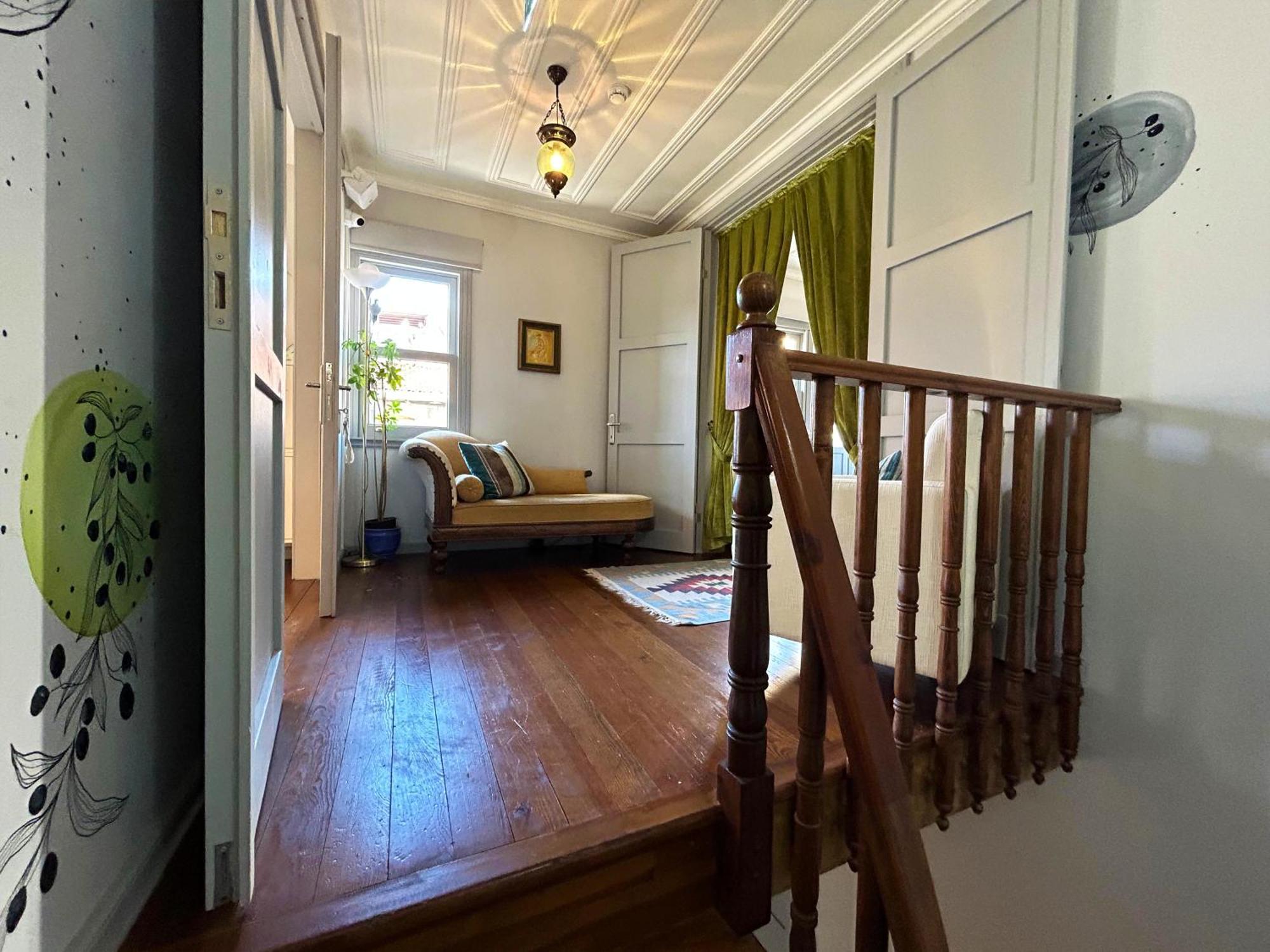 Tilas - Rooms In 19Th Century Wooden Townhouse,Kadikoy Istambul Extérieur photo