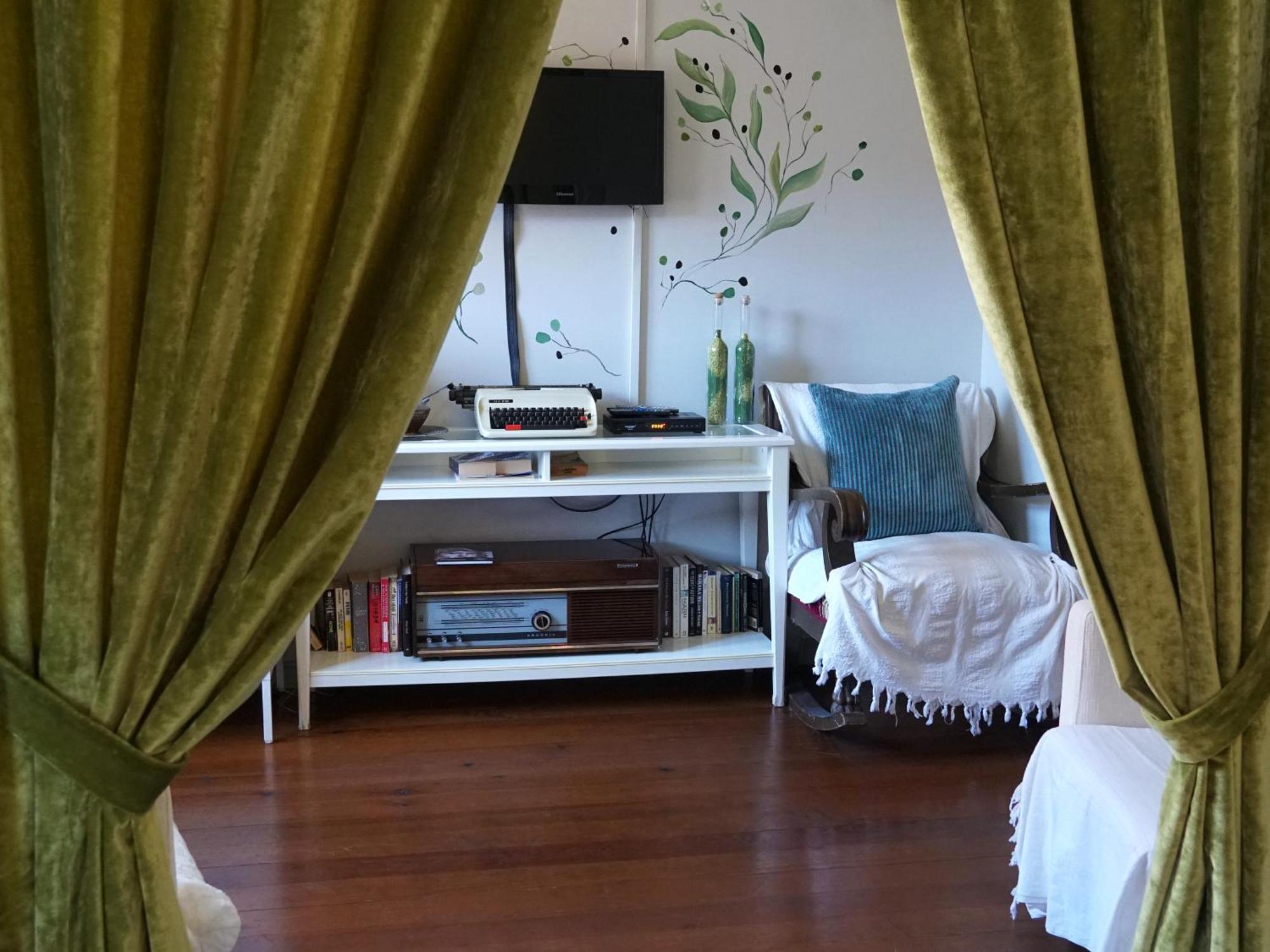 Tilas - Rooms In 19Th Century Wooden Townhouse,Kadikoy Istambul Extérieur photo